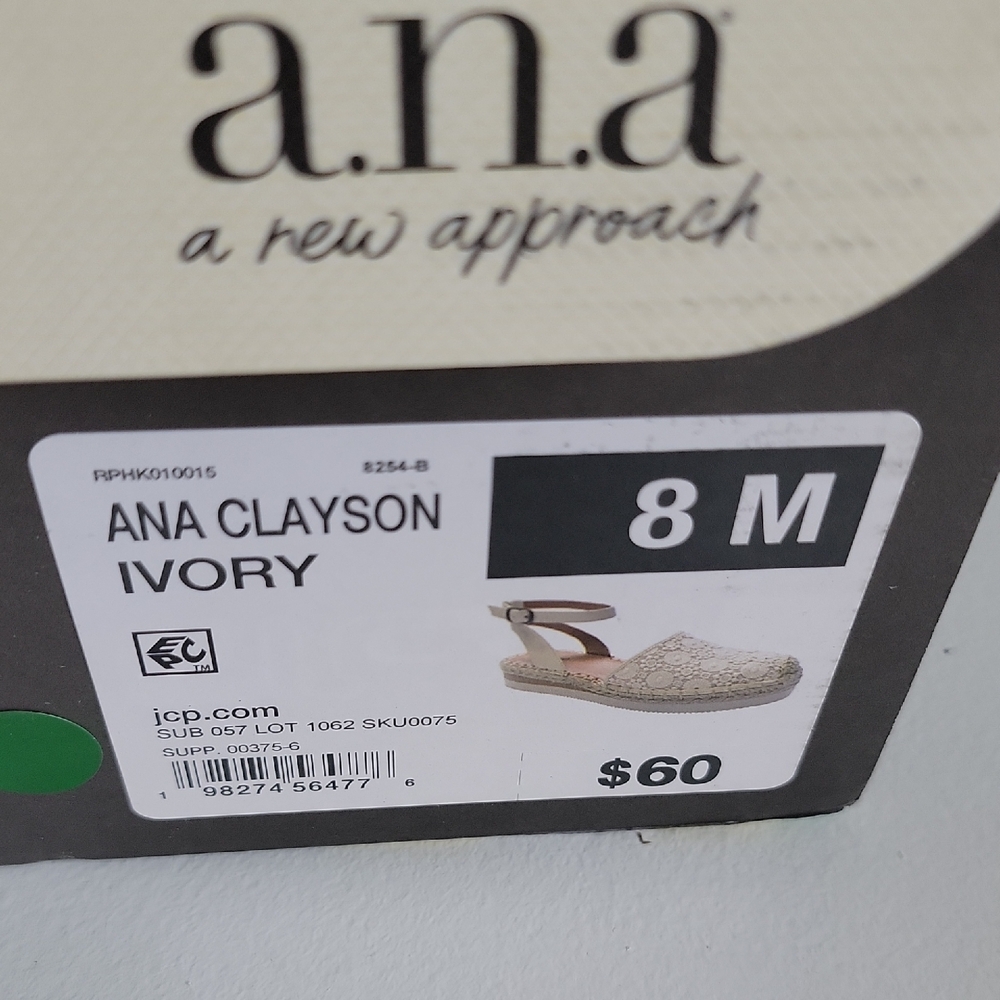 a.n.a Beige Floral Espadrille Flats. 8 - Picture 7 of 12